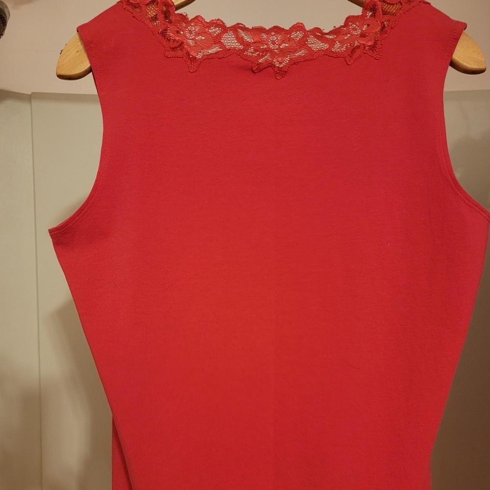 Lace Tank - Picture 3 of 4